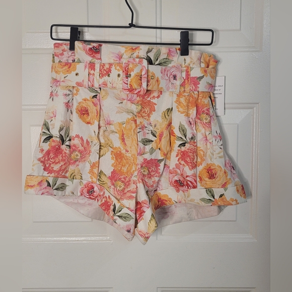 For Love And Lemons Pants - For Love And Lemons NWOT Floral Shorts Size M